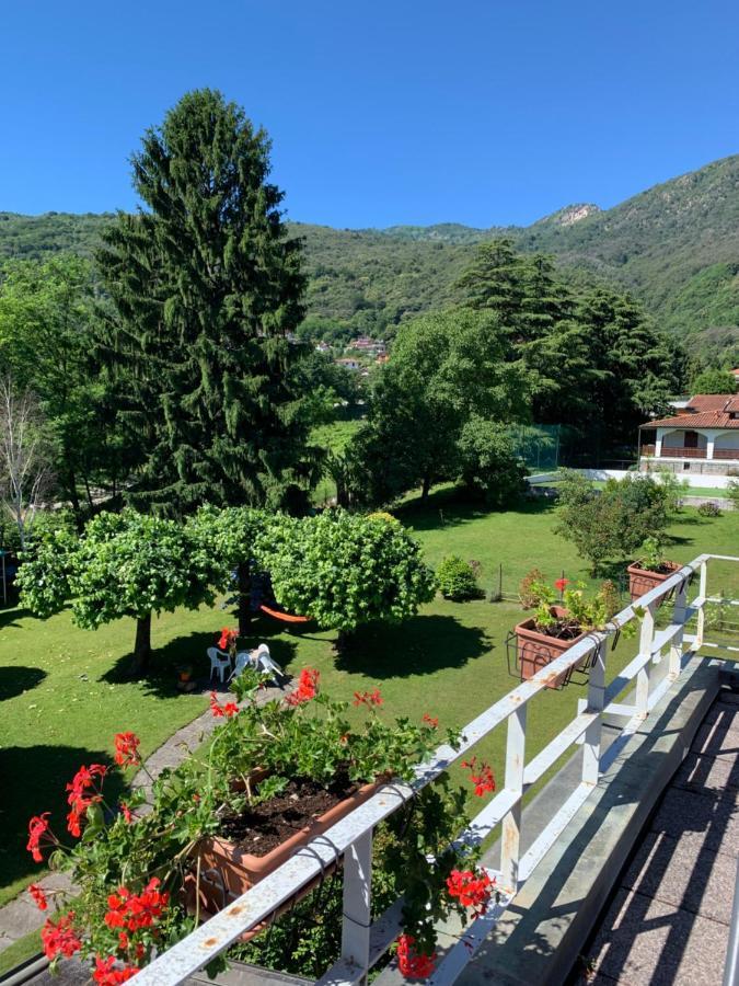 B&B Il Tempo Del Sogno Con Cani E Gatti Pet&Breakfast Baveno Exterior foto